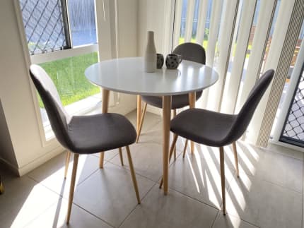 4 seater dining table gumtree