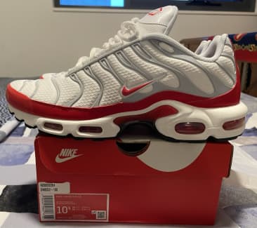 New red outlet tns