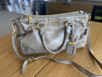 Gumtree hotsell prada bag