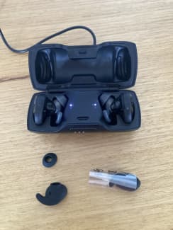 Bose SoundSport Free Wireless Earbuds Headphones Earphones