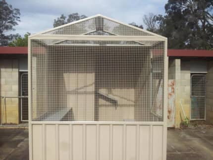 Cat hotsell enclosure gumtree