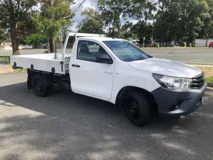 2015 TOYOTA HILUX WORKMATE 5 SP MANUAL C/CHAS Hollywell Gold Coast North Preview