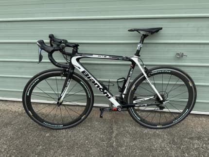 Bianchi road bike online gumtree