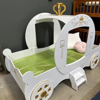 Cinderella hotsell baby bed