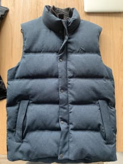 macpac mens vest