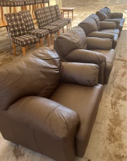 Lounge suite for sale outlet gumtree