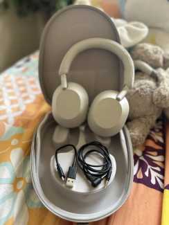 SONY WH 1000XM5 Silver Headphones Warranty Headphones