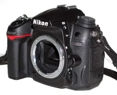 olx nikon d7000