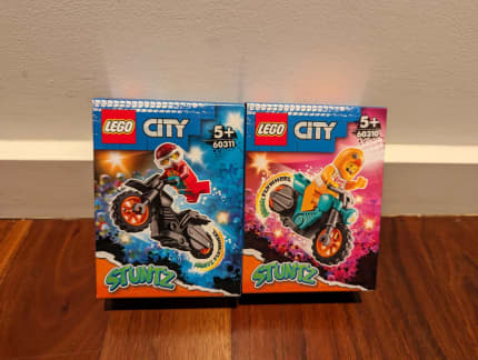 LEGO CITY STUNTZ 60310 CHICKEN STUNT BIKE