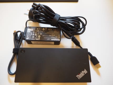 ThinkPad Universal USB-C Dock v2