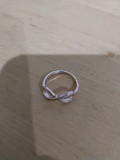 Lovisa deals infinity ring