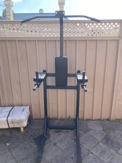 Pull up chin up dip bar leg raise Gym Fitness Gumtree