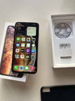 iPhone Xs Max Gold 512 GB au | robsonrodriguesarquiteto.com.br