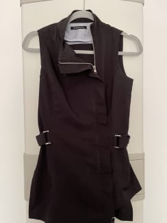 MANHATTAN BLK Tunic / Bleach resistant tunics / Hair Beauty & Spa uniforms  / Blackpants Workwear – BLACKPANTS