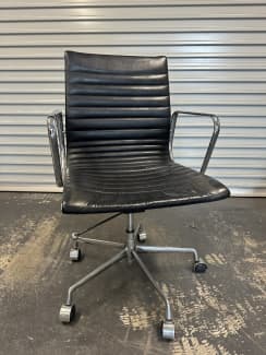 Eames replica 2025 chair gumtree