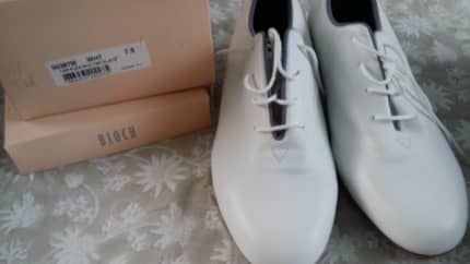 White on sale clogging shoes