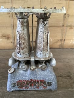 VINTAGE BEATRICE OIL BURNER CAMP STOVE Collectables