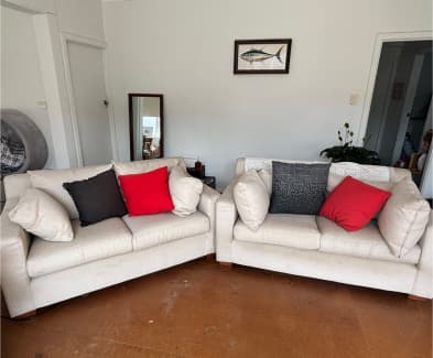 Gumtree 2 outlet seater sofa