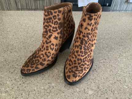 steve madden pony hair boots