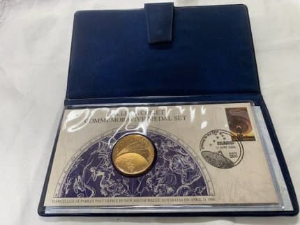 Halley s Comet Commemorative Medal Set 1986. Antiques