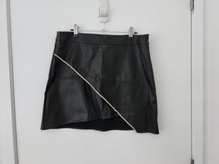 Black leather skirt on sale gumtree