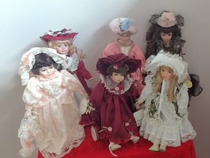 Copperart best sale porcelain dolls