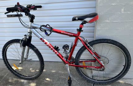 Giant rincon 21 speed best sale mountain bike