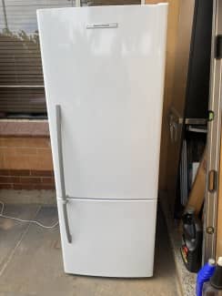 fisher and paykel e402b year of manufacture