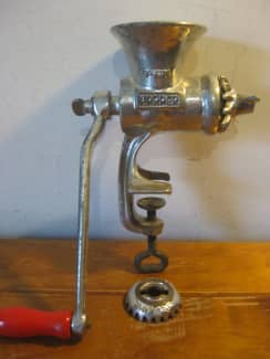 VINTAGE BEATRICE HARPER MINCER GRINDER 1940s Number 3141