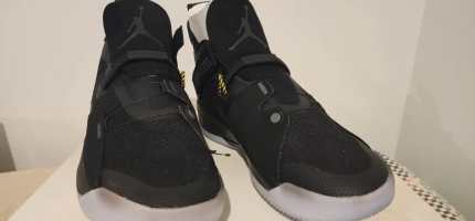 Jordan 33 black shops cat