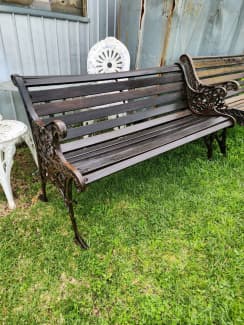 Outdoor best sale bench gumtree