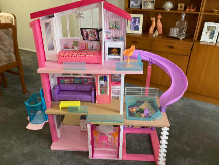 Barbie dreamhouse gumtree sale