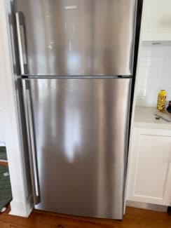 electrolux 520l fridge