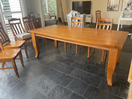 gumtree timber dining table