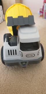 Little tikes hot sale cement truck