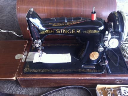 Equipment: Accessories for Singer 99K Sewing Machine; Singer; 1958