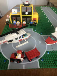 1980s lego online airport