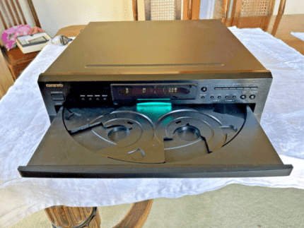 DX-C390 6 Disc CD Player, Onkyo