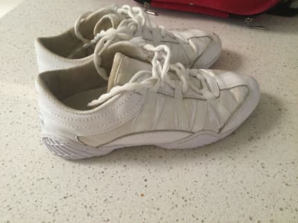 Nfinity evolution hot sale cheer shoes