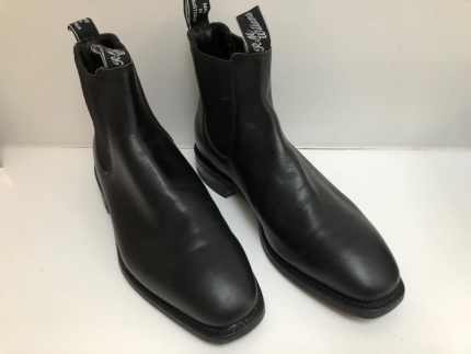 Gumtree rm williams boots best sale