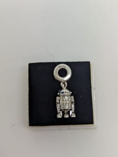 R2d2 hot sale pandora charm