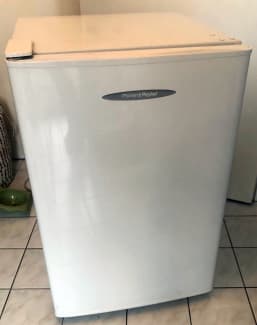 mini refrigerator with freezer sale