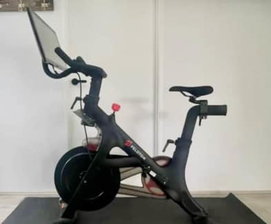 Peloton bike gumtree sale