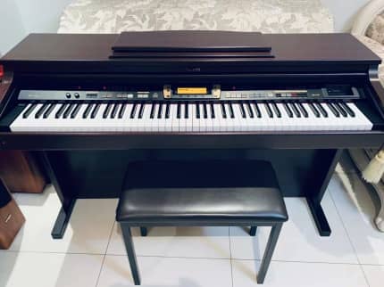 roland kr 3 piano