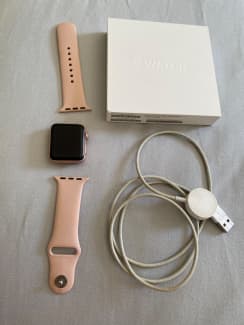 Rose gold apple on sale watch series 3 38mm