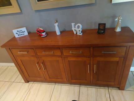 gumtree buffet table