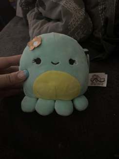 ophelia clip squishmallow