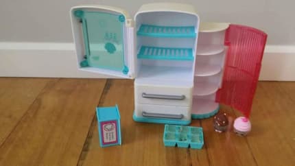 Shopkins Chef Club Season 6 Nice 'n' Icy Fridge Playset