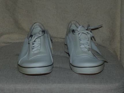 Keds white leather sneakers. Size 7 1/2. | Women's Shoes | Gumtree  Australia Monash Area - Glen Waverley | 1274816072