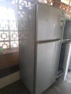 second hand fridge free delivery